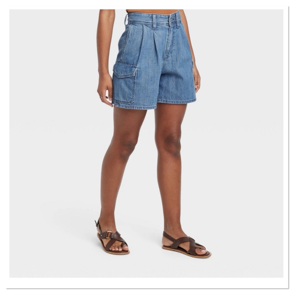 Women’s High-Rise Denim Cargo Shorts Universal Thread